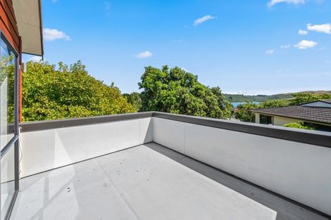 Photo of property in 13 Kinnel Grove, Papakowhai, Porirua, 5024