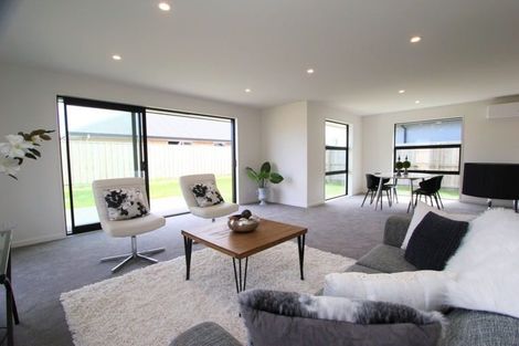 Photo of property in 17 Northmoor Boulevard, Rolleston, 7615