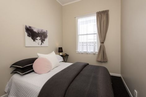 Photo of property in 296 Karori Road, Karori, Wellington, 6012