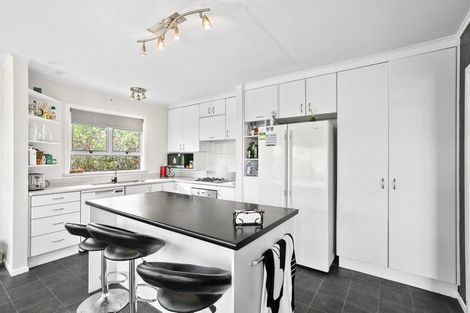 Photo of property in 87e Pioneer Road, Moturoa, New Plymouth, 4310