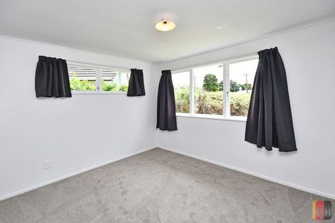 Photo of property in 11 Royal Arch Place, Rosehill, Papakura, 2113