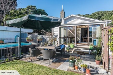 Photo of property in 119 Amohia Street, Paraparaumu, 5032