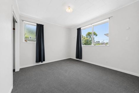 Photo of property in 81 Awanui Street, Merrilands, New Plymouth, 4312