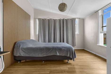 Photo of property in 208 Lyndon Road West, Hastings, 4122