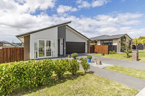 Photo of property in 11 Orchard Terrace, Riverhead, 0820