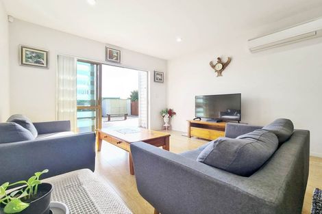 Photo of property in 11 Rosewell Crescent, Flat Bush, Auckland, 2019
