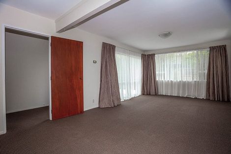 Photo of property in 28 Royal Park Drive, Parklands, Christchurch, 8083