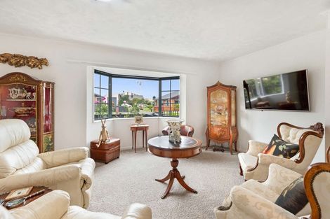 Photo of property in 6 Surrey Lane, Levin, 5510