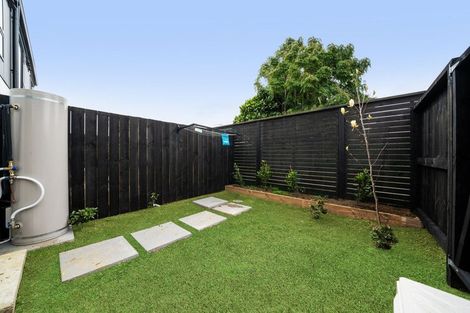Photo of property in 25 Swan Crescent, Pakuranga, Auckland, 2010