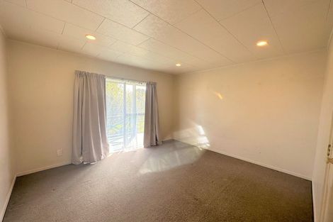 Photo of property in 8 Tyndrum Place, Highland Park, Auckland, 2010