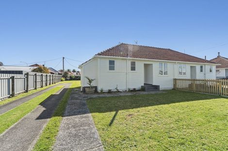 Photo of property in 38-40 Parris Street, Waitara, 4320
