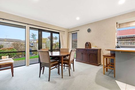 Photo of property in 37 Pacific Cove Drive, Papamoa Beach, Papamoa, 3118