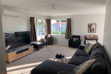 Photo of property in 9 English Street, St Andrews, Hamilton, 3200