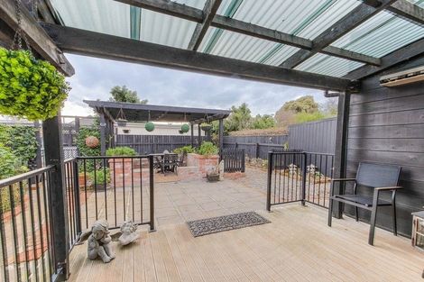 Photo of property in 18 Godwin Crescent, College Estate, Whanganui, 4500