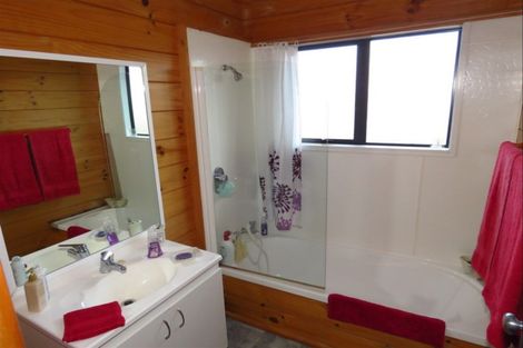 Photo of property in 31 Ngahue Crescent, Carters Beach, Westport, 7825