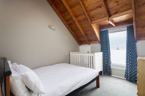 Photo of property in 29 Masterton Road, Rothesay Bay, Auckland, 0630