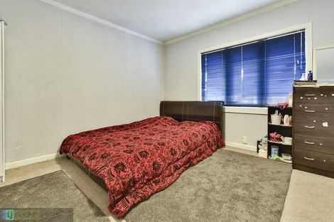 Photo of property in 11 Seddon Avenue, Papatoetoe, Auckland, 2104