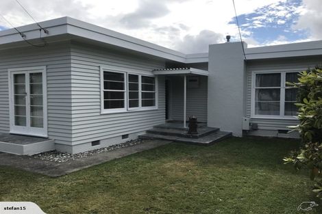 Photo of property in 5 Athlone Crescent, Boulcott, Lower Hutt, 5011