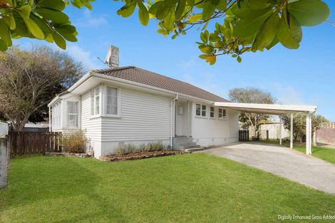 Photo of property in 18 Montrose Place, Takaro, Palmerston North, 4412