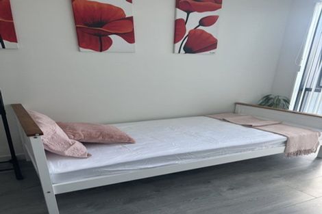 Photo of property in 49 Clayden Shuttleworth Street, Papakura, 2110