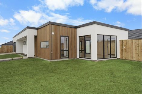 Photo of property in 21 Rosalind Avenue, Darfield, 7571