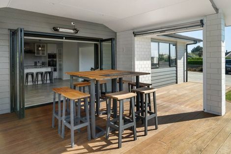 Photo of property in 12 Corbin Court, Ohau, Levin, 5570