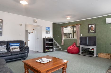 Photo of property in 1 Tamarisk Drive, Riversdale Beach, Masterton, 5872