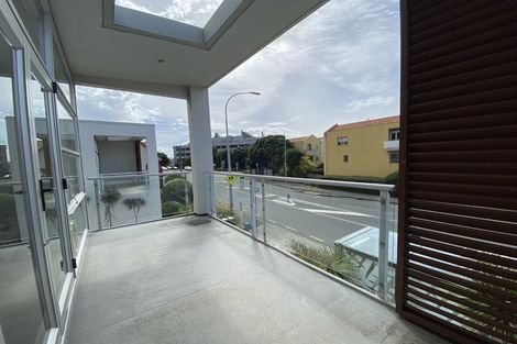 Photo of property in 1/306 Evans Bay Parade, Hataitai, Wellington, 6021