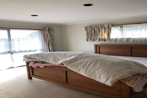 Photo of property in 22 Apsley Drive, Russley, Christchurch, 8042