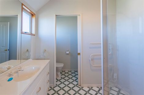 Photo of property in 342 Sawyers Arms Road, Bishopdale, Christchurch, 8053