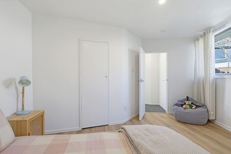 Photo of property in 2/280 Memorial Avenue, Burnside, Christchurch, 8053