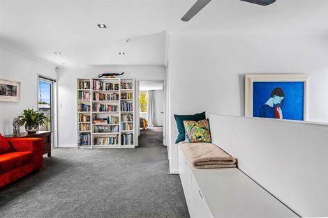 Photo of property in 9 Lady Polson Lane, Cashmere, Christchurch, 8022