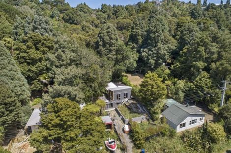 Photo of property in 37 Western Road, Laingholm, Auckland, 0604