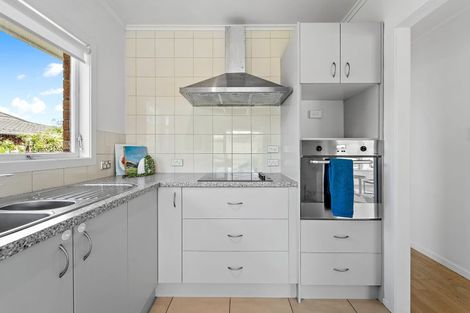 Photo of property in 1/49 Shakespeare Road, Milford, Auckland, 0620