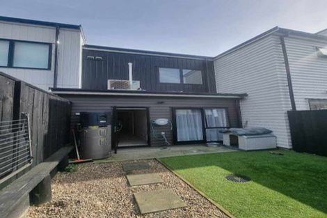 Photo of property in 17 Malcolm Calder Road, Hobsonville, Auckland, 0616