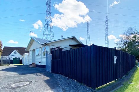 Photo of property in 93 Edgewater Drive, Pakuranga, Auckland, 2010