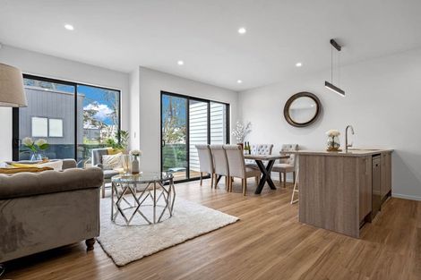 Photo of property in 21 Korokio Lane, Henderson, Auckland, 0612