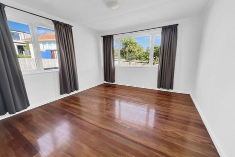 Photo of property in 17 Kawerau Avenue, Devonport, Auckland, 0624