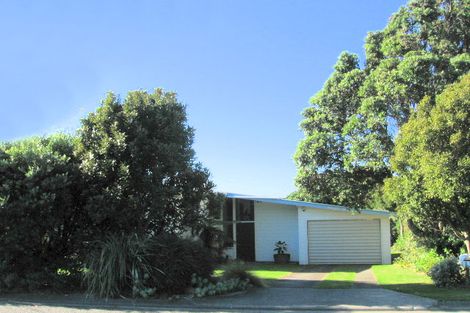 Photo of property in 5 Mataiwhetu Street, Takapuwahia, Porirua, 5022