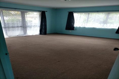 Photo of property in 4/14 Beaubank Road, Kelston, Auckland, 0602