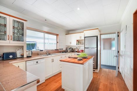 Photo of property in 426 Abel Tasman Drive, Motupipi, Takaka, 7183