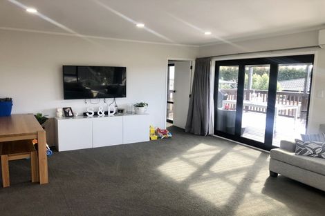 Photo of property in 1/30 Tui Glen Road, Birkenhead, Auckland, 0626