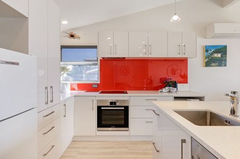 Photo of property in 355 Pukehina Parade, Pukehina, Te Puke, 3189