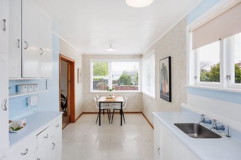 Photo of property in 5 Kaituna Street, Milson, Palmerston North, 4414