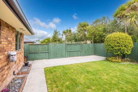 Photo of property in 17 Whitford Place, Rototuna North, Hamilton, 3210