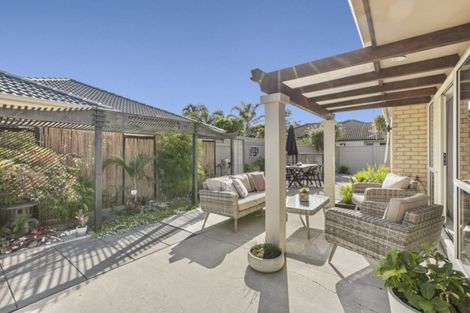 Photo of property in 12 Araroa Place, Papamoa Beach, Papamoa, 3118