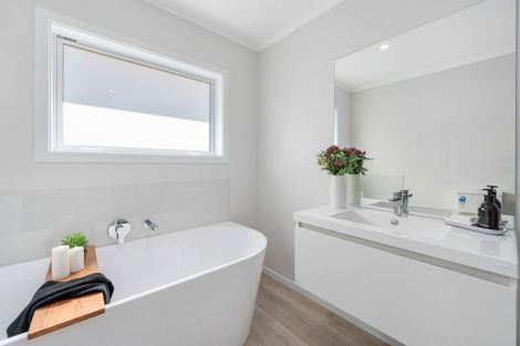 Photo of property in 30 Henderson Street, Kimbolton, 4774