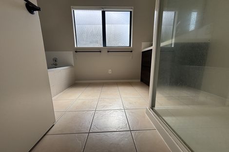 Photo of property in 20 Wallace Road, Ranui, Auckland, 0612