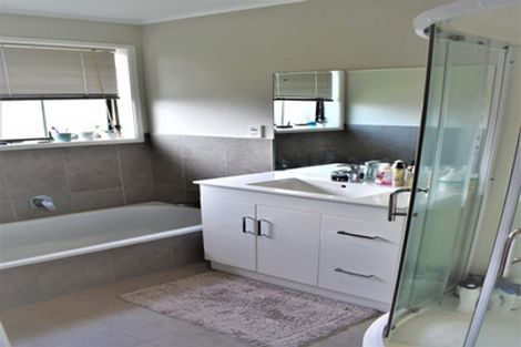 Photo of property in 1 Galloway Crescent, Farm Cove, Auckland, 2012