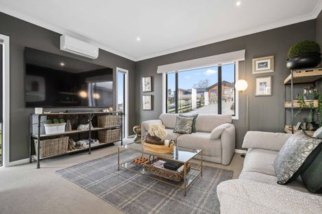 Photo of property in 10 Flynn Road, Pukekohe, 2120